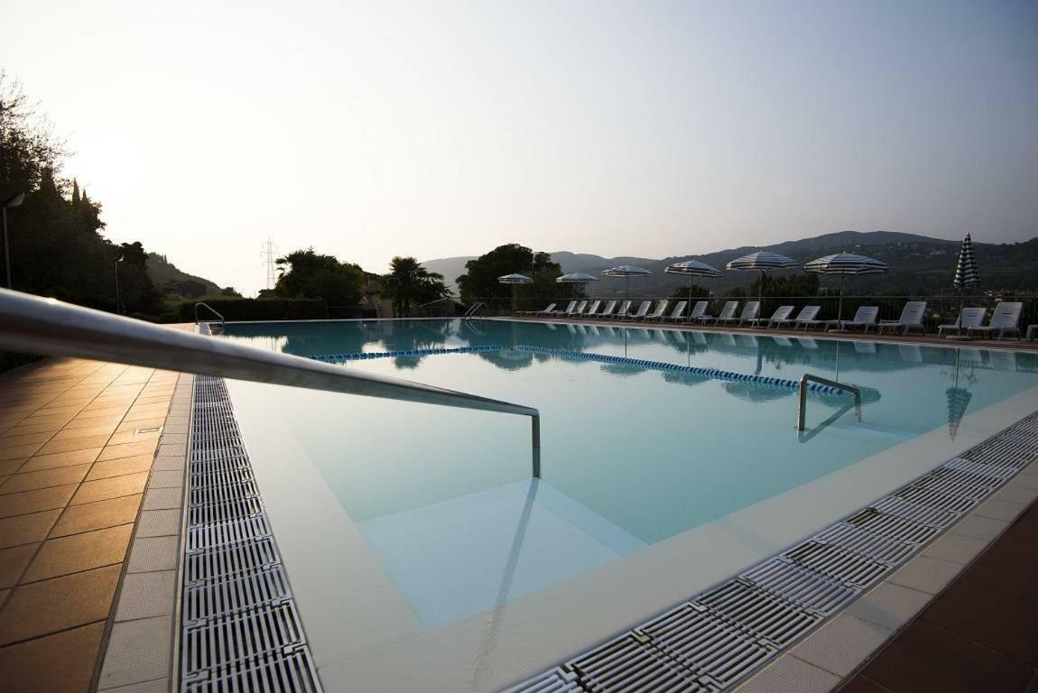 Residence Corte Camaldoli Garda  Exterior foto